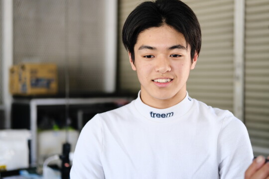 優勝した酒井龍太郎（MITSUSADA RACING）