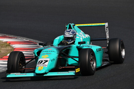 レース3予選2位、レース4予選9位は塩田惣一朗（Bionic Jack Racing）