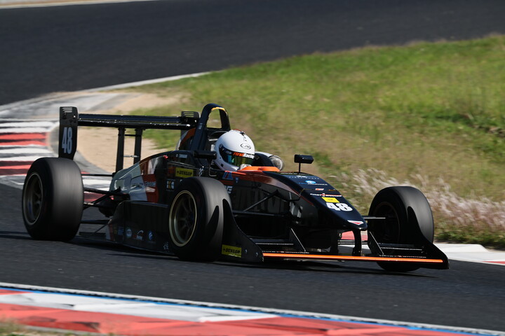 決勝3位は村上太晟（ファーストガレージ FG108）