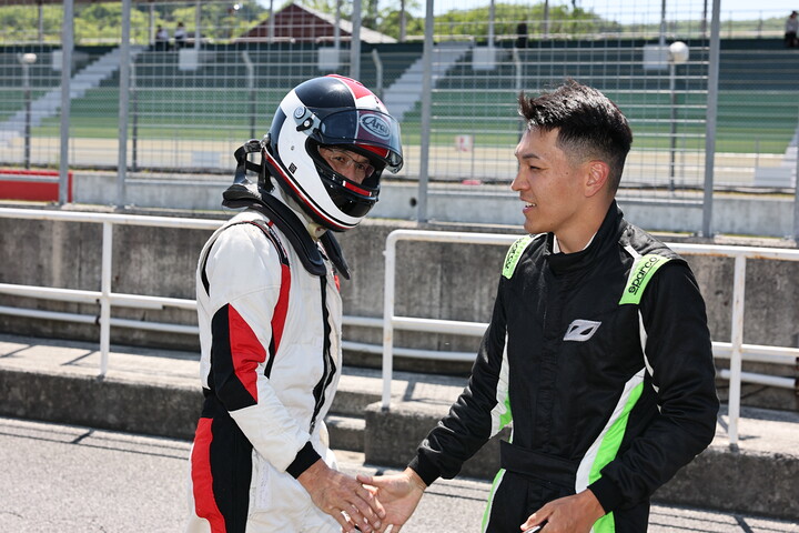 FJ1500で優勝した伊藤駿とジェントルマンで優勝した畠山退三