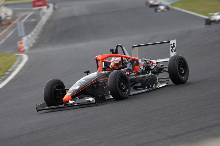 FJ1500：優勝は酒井翔太（FJ1500）