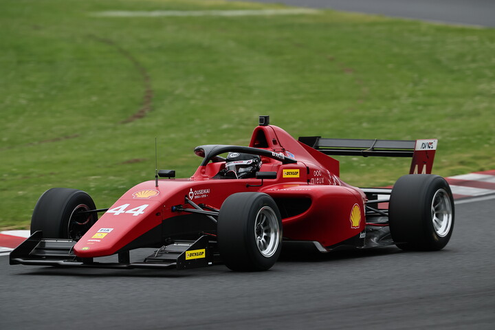 マスタークラスポールポジションはAKITA（ACR Formula R）