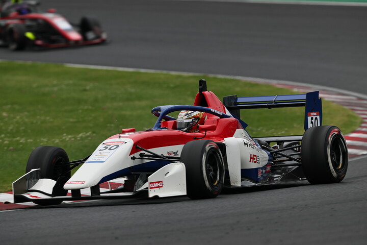 決勝3位は新原光太郎（HFDP WITH B-MAX RACING）