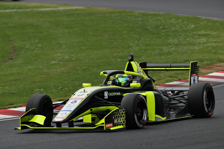 マスタークラス優勝はケン・アレックス（BUZZ RACING）