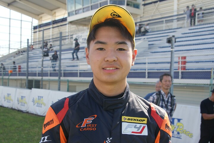 優勝した酒井翔太（ファーストガレージFG108）