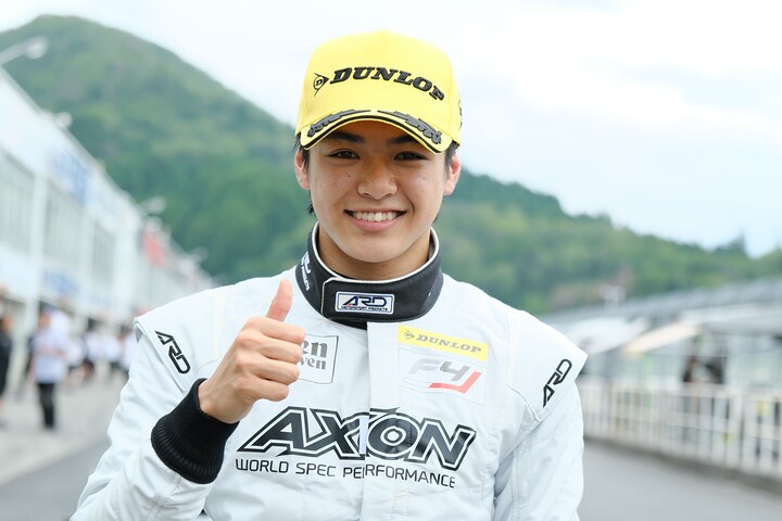 決勝3位の酒井龍太郎（MITSUSADA RACING）