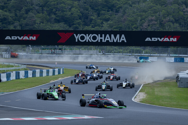 インディペンデントクラスのスタートシーン