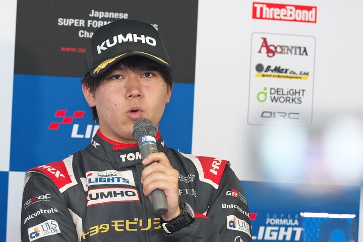 決勝記者会見：3位の梅垣清（TOM'S）