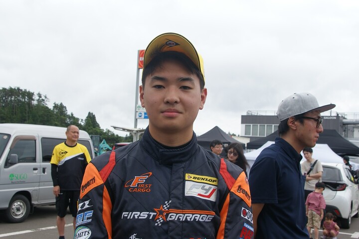 優勝した酒井翔太（ファーストガレージFG108）