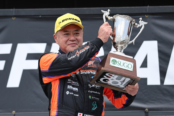 決勝5位、ジェントルマンクラス2位の中村祥貴（ファーストガレージFG108）