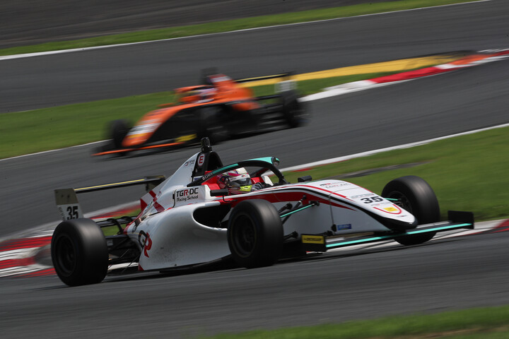 チャンピオンクラス：第5戦予選6位、第6戦予選2位は酒井涼（TGR-DC RS F4）