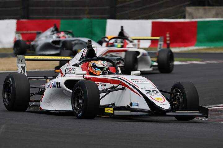 チャンピオンクラス：第7戦予選5位、第8戦予選13位は武藤雅奈（TGR-DC RS F4）