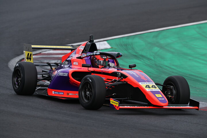 インディペンデントクラス：優勝は今田信宏（JMS RACING with B-MAX）