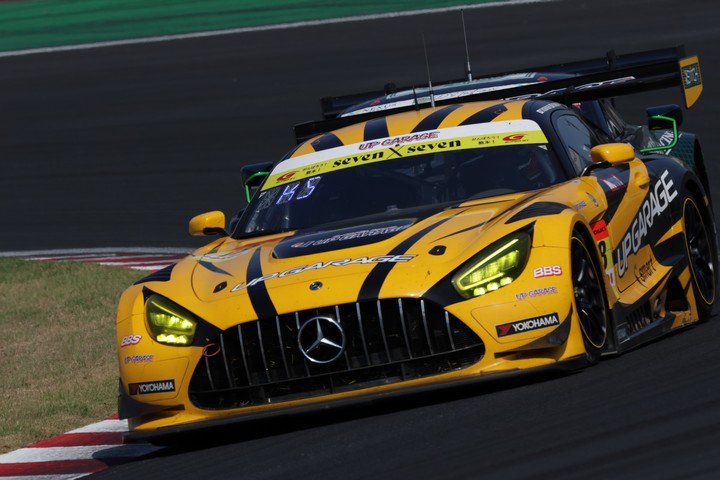 GT300クラス決勝3位はUPGARAGE AMG GT3（小林崇志／新原光太郎）