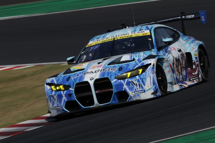 GT300クラス優勝はPACIFICうま娘NAC BMW（冨林勇佑／藤原優汰）