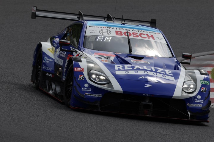 公式練習：GT500クラス3位はリアライズコーポレーションZ（名取鉄平／三宅淳詞）