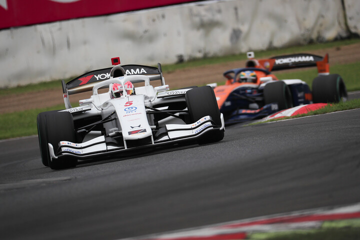 予選4位は牧野任祐（DOCOMO DANDELION M5S SF23 ）