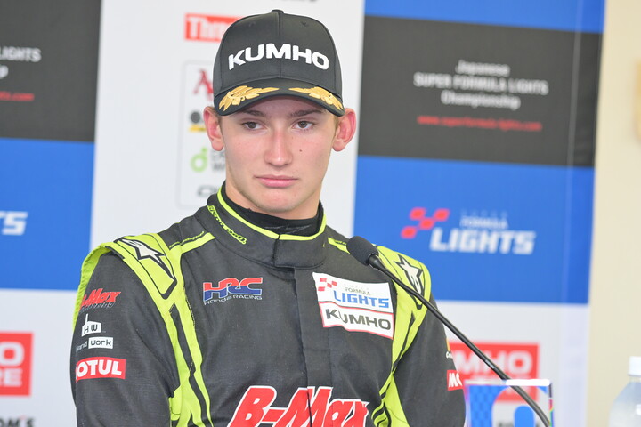 決勝記者会見：3位のエヴァン・ジルテール（B-MAX RACING TEAM）