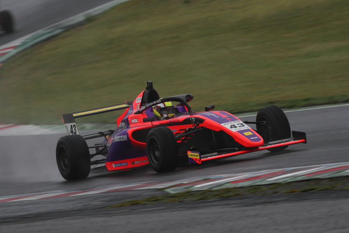 チャンピオンクラス：決勝3位は中井陽斗（JMS RACING with B-MAX）