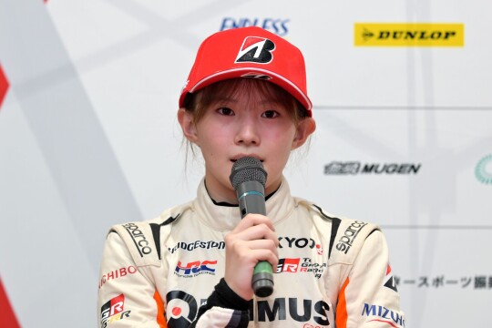 ファイナル記者会見:2位の富下李央菜(INGING MOTORSPORT)