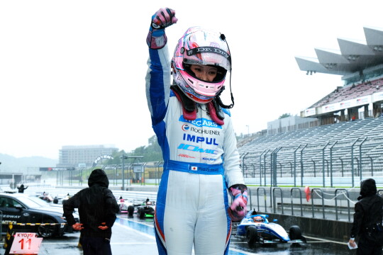 優勝した下野璃央(Dr.Dry Racing Team)