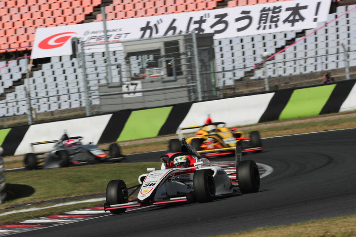 優勝した濵邊誠己（TGR-DC RS F4）