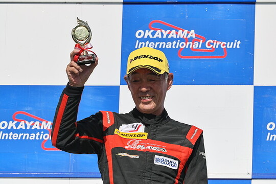 ジェントルマンクラスで優勝した植田正幸(Rn-sports制動屋KK-ZS) ジェントルマンクラスで優勝した植田正幸(Rn-sports制動屋KK-ZS)