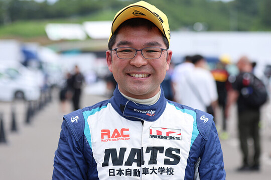 優勝した金井亮忠(チームNATS正義001) 優勝した金井亮忠(チームNATS正義001)