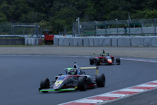 インディペンデントクラス:優勝はHIROBON(TEAM 5ZIGEN F4) インディペンデントクラス:優勝はHIROBON(TEAM 5ZIGEN F4)