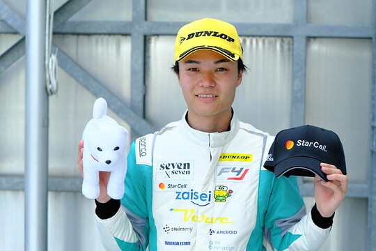 優勝した白崎稜(HYDRANGEA Kageyama Racing) 優勝した白崎稜(HYDRANGEA Kageyama Racing)