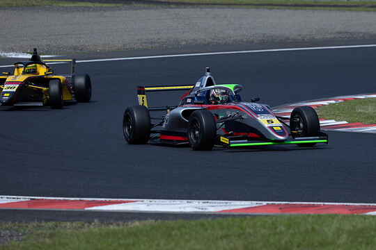 インディペンデントクラス:第3戦、第4戦ともポールポジションはHIROBON(TEAM 5ZIGEN F4) インディペンデントクラス:第3戦、第4戦ともポールポジションはHIROBON(TEAM 5ZIGEN F4)