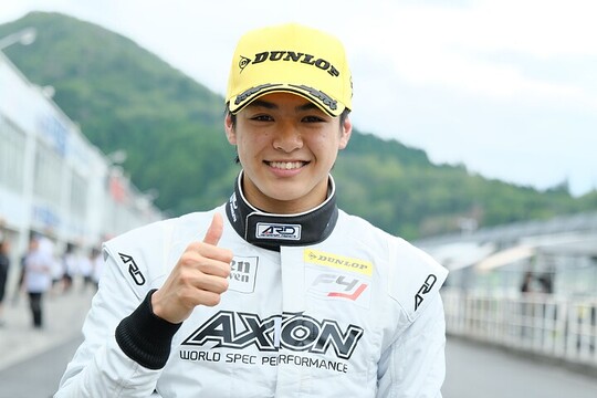 決勝3位の酒井龍太郎(MITSUSADA RACING) 決勝3位の酒井龍太郎(MITSUSADA RACING)