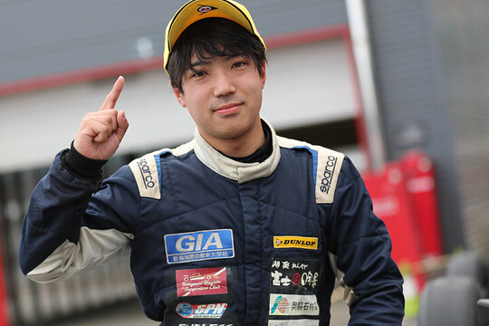 FJ1500: 優勝した磐上隼斗（アルビレックス・富士吟景GIA・ED）