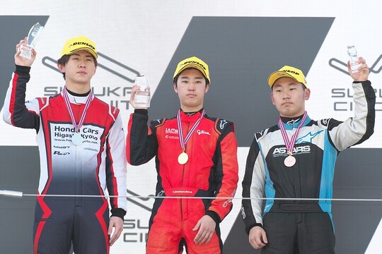 スーパーFJの表彰式