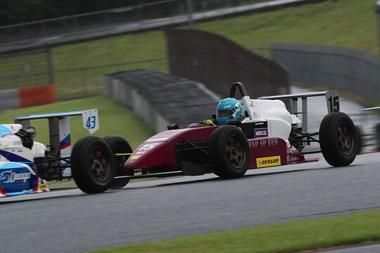 S-FJ:第4戦、第5戦とも予選6位は相田有羽音(ZAP SPEED 10V ED) S-FJ:第4戦、第5戦とも予選6位は相田有羽音(ZAP SPEED 10V ED)