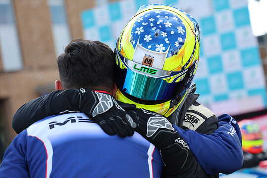 FJ1500：優勝した宮本颯斗（制動屋☆ミスト☆KK-F）