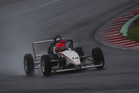 FJ1500:決勝3位は鈴木大翔(ZAP SPEED KK-F) FJ1500:決勝3位は鈴木大翔(ZAP SPEED KK-F)
