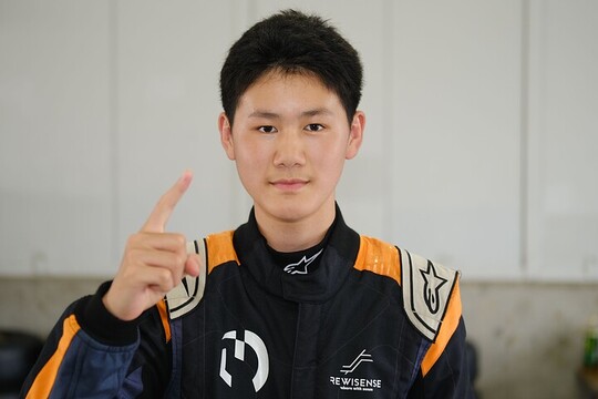 S-FJ:ポールポジションの柱本翔夢伊(REV RACING with LAPS) S-FJ:ポールポジションの柱本翔夢伊(REV RACING with LAPS)