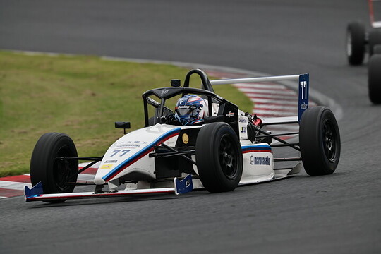 FJ1500:決勝2位は光山勇正(ファーストガレージ丸和精光KK-F) FJ1500:決勝2位は光山勇正(ファーストガレージ丸和精光KK-F)
