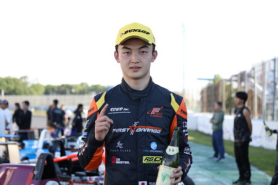 S-FJ：優勝した切替悠喜（ファーストガレージKKS2制動屋）