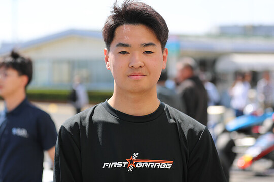 FJ1500：ポールポジションの酒井翔太（ファーストガレージKK-F）