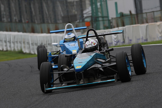 S-FJ：決勝2位は須藤叶多（ELEVレーシングKKSII制動屋）
