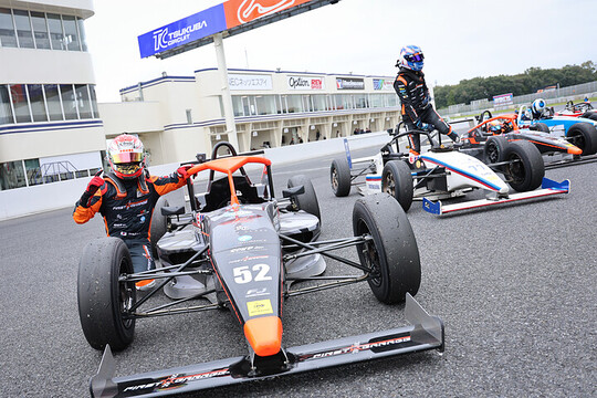 FJ1500：優勝した酒井翔太（ファーストガレージ）
