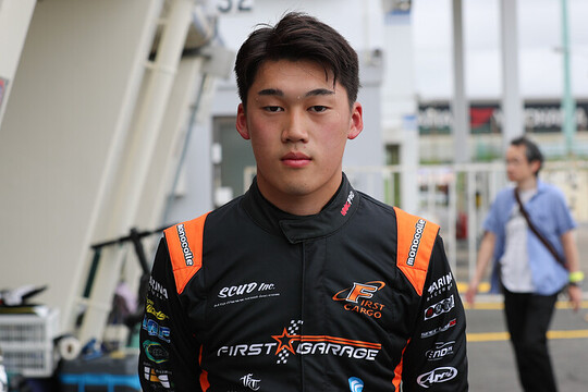 FJ1500:予選2位の光山勇正(Fガレージ丸和精光KK-F) FJ1500:予選2位の光山勇正(Fガレージ丸和精光KK-F)