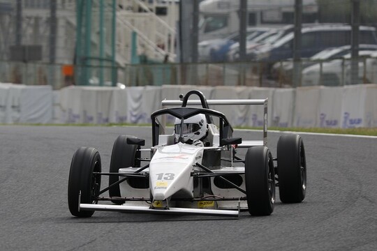 FJ1500:決勝3位はクリストファー・デワン(InfernoR. KK-F) FJ1500:決勝3位はクリストファー・デワン(InfernoR. KK-F)