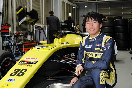 決勝3位の武藤雅奈(TOM\'S TGR-DC ) 決勝3位の武藤雅奈(TOM\'S TGR-DC )