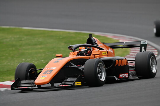 決勝5位は洞地遼⼤(PONOS RACING F111/3) 決勝5位は洞地遼⼤(PONOS RACING F111/3)