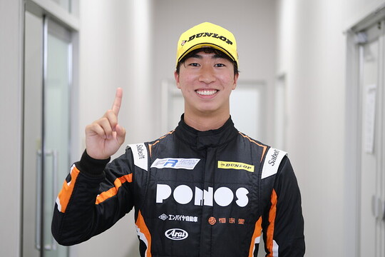 優勝した大宮賢人(PONOS RACING) 優勝した大宮賢人(PONOS RACING)