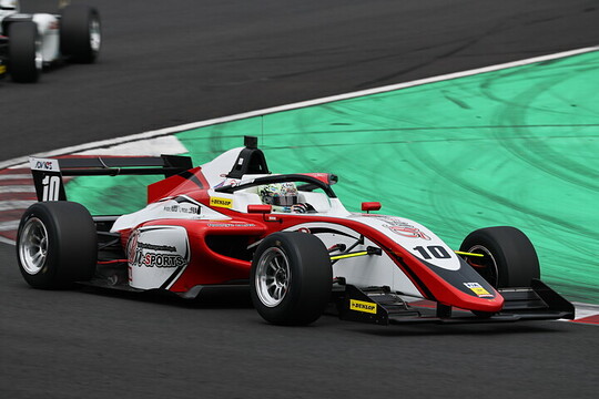 決勝4位は奥本隼士(Rn-sports F111/3) 決勝4位は奥本隼士(Rn-sports F111/3)
