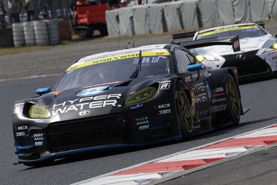 GT300クラス決勝2位はHYPER WATER INGING GR86 GT（堤優威／卜部和久）